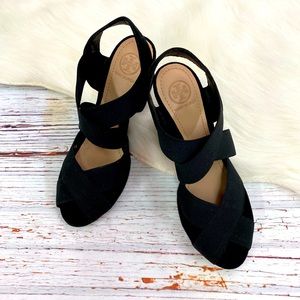 Tory Burch - Debbie - Strappy - peep toe - wedge - size 8
